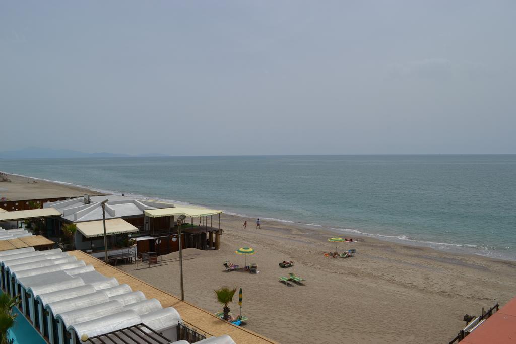 Casa Vacanze Dei Navigatori On The Sea Pontecagnano Extérieur photo